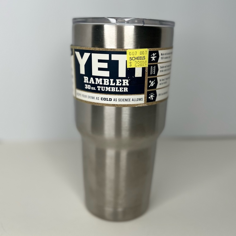 Yeti Rambler 30 oz Tumbler - NWT Silver